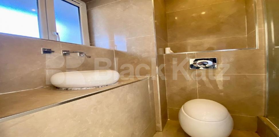 			LET , 1 Bedroom, 1 bath, 1 reception Ground Floor Flat			 Lochinvar street , Balham